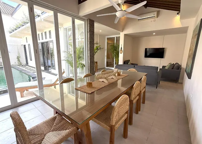 Вилла Kas Legian - 6 Bedroom Семиньяк