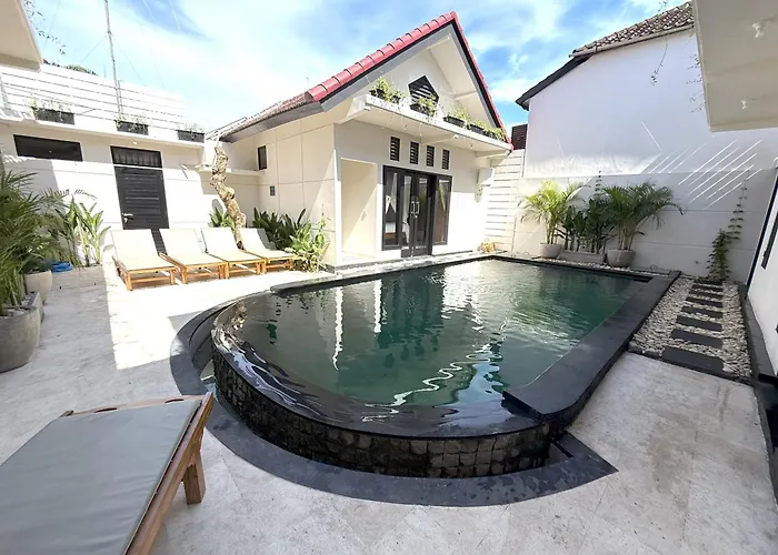 Kas Legian - 6 Bedroom Вилла *