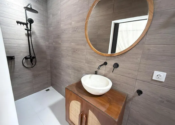 Kas Legian - 6 Bedroom *