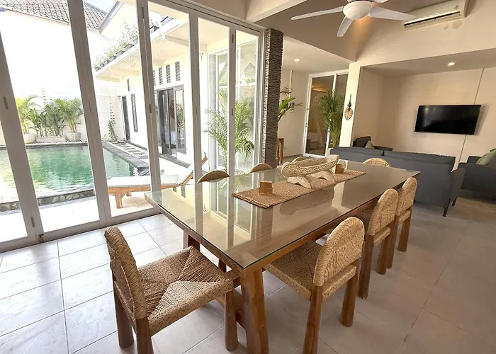 Kas Legian - 6 Bedroom Вилла *