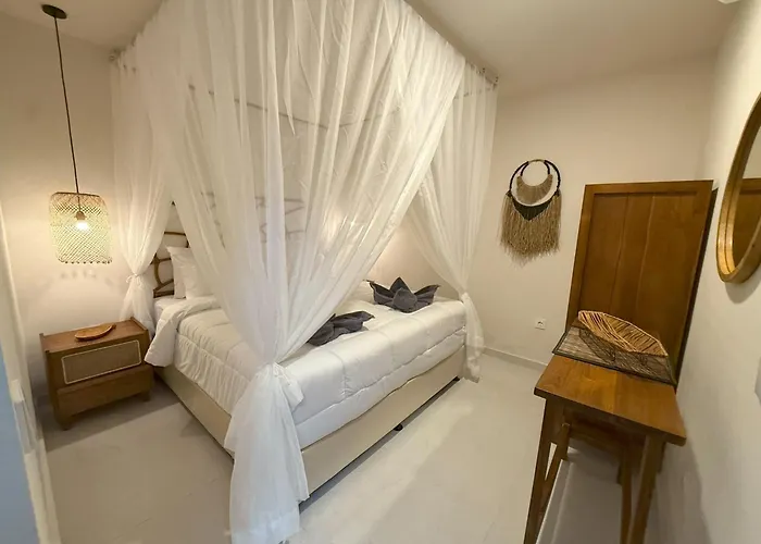 Kas Legian - 6 Bedroom Вилла *