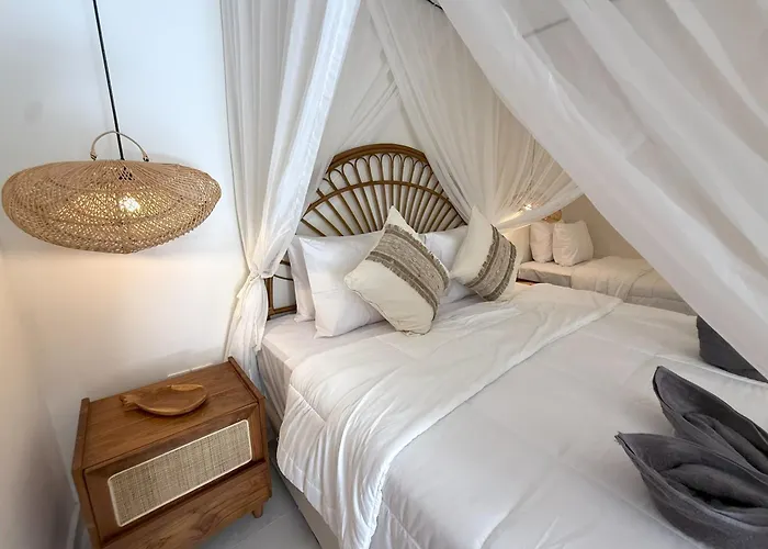 Kas Legian - 6 Bedroom